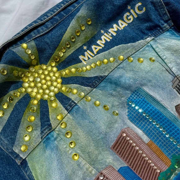 Custom Hand-Painted Miami Magic Skyline & Wizard Vintage Denim Jacket - Picture 4 of 10